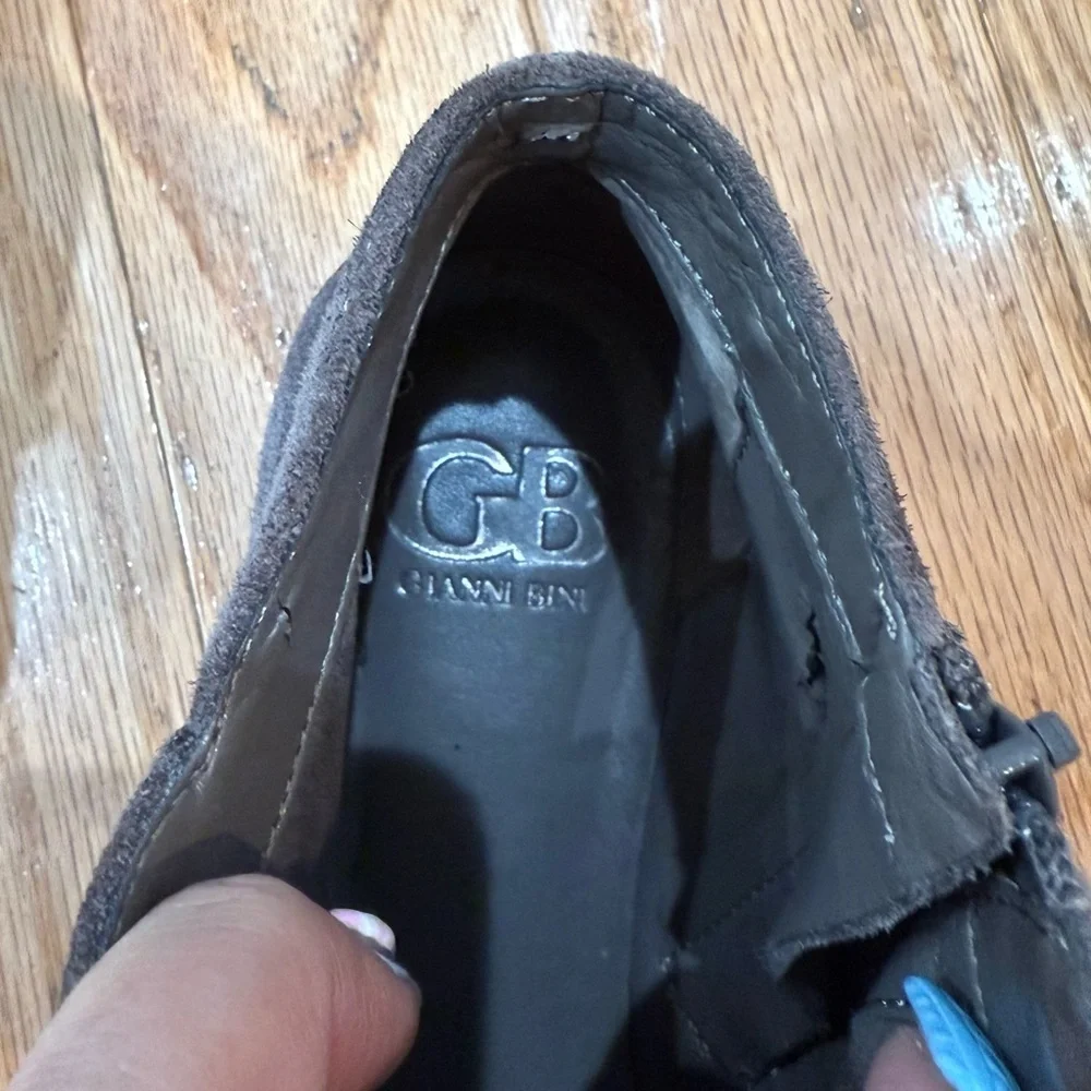 Gianni Bini ankle booties